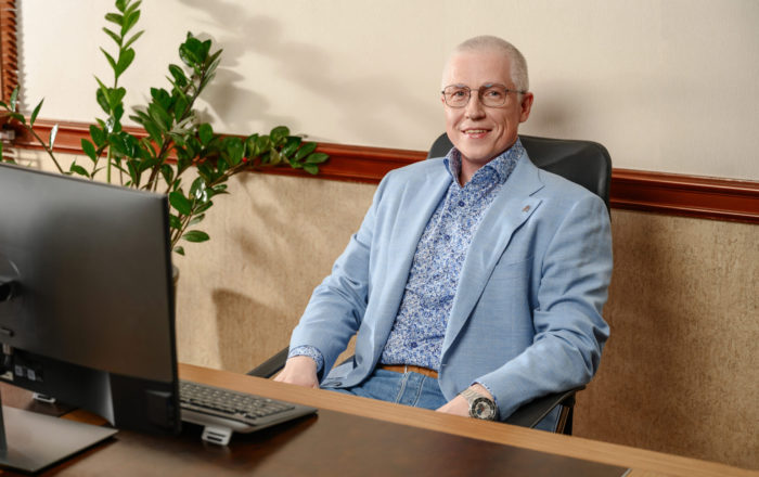 Software outsourcing services: behind the scenes